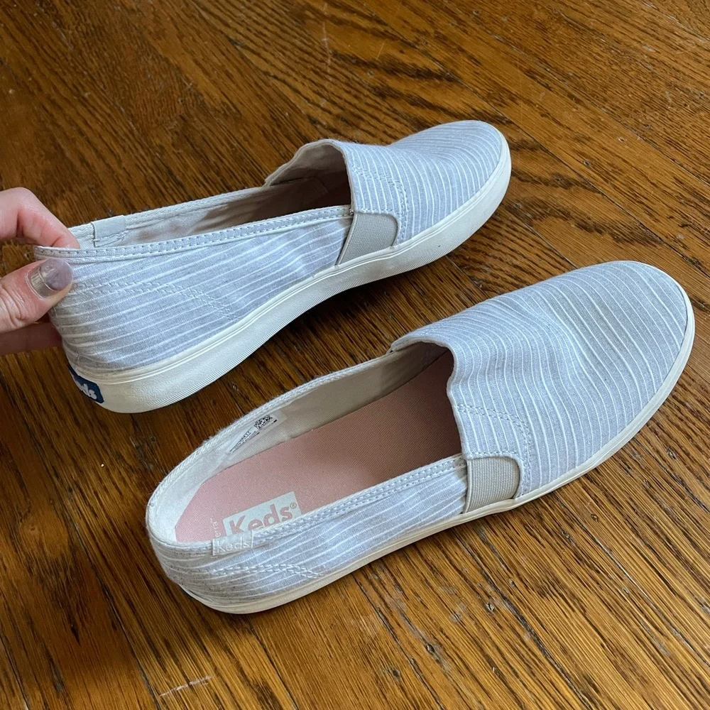 Keds Slip-on Shoes: light gray with thin white stripes - Picture 11 of 11